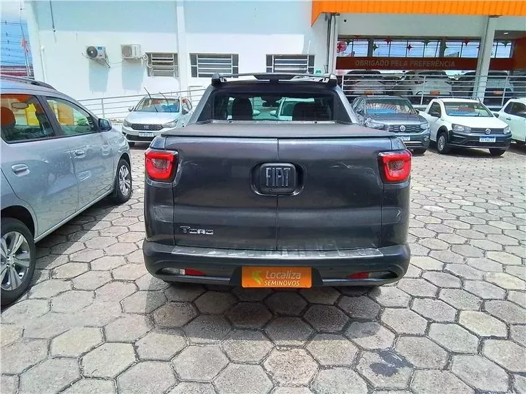 Fiat Toro Cinza 2