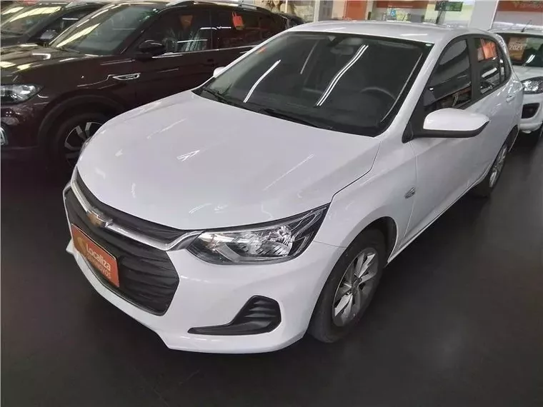 Chevrolet Onix Branco 9