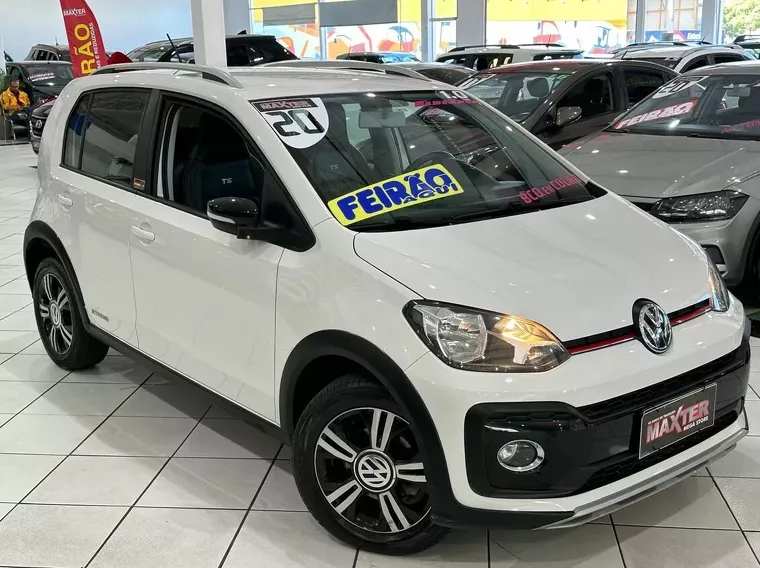 Volkswagen UP Branco 4