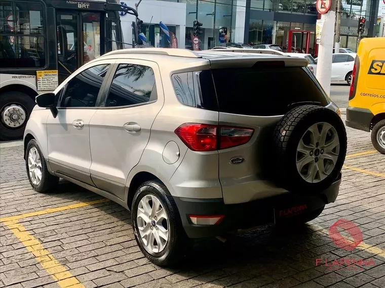 Ford Ecosport Prata 6