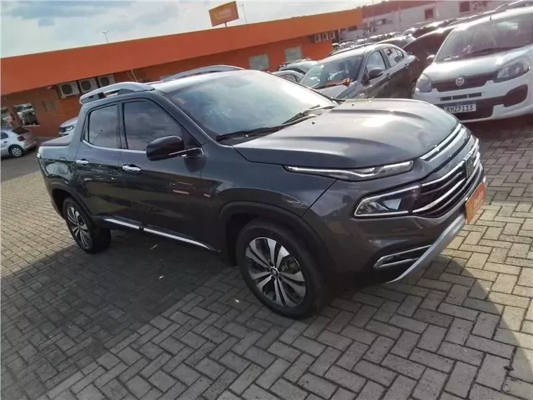 Fiat Toro Cinza 9