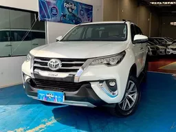 Toyota Hilux SW4