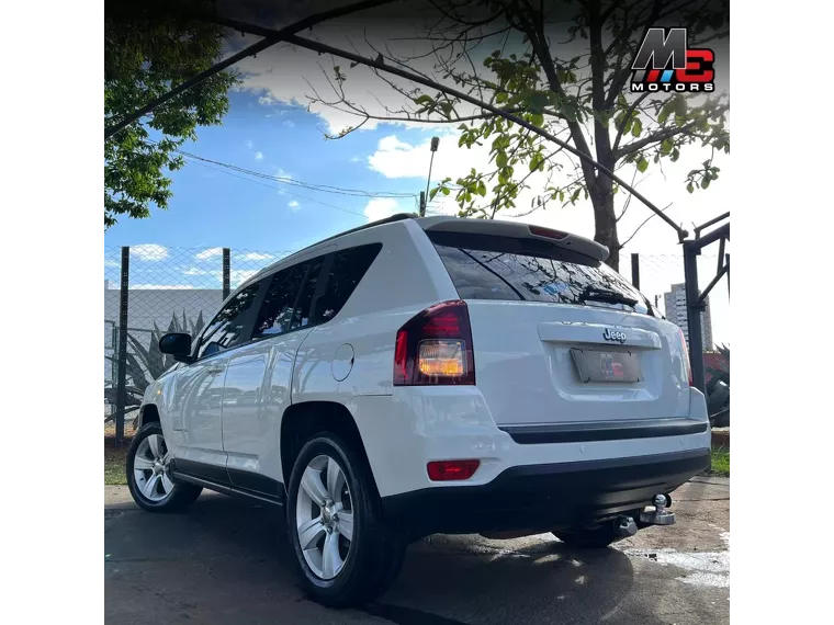 Jeep Compass Branco 6