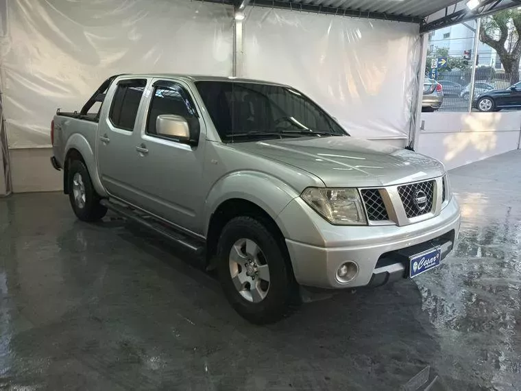 Nissan Frontier Prata 1