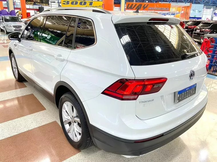 Volkswagen Tiguan Branco 12