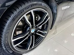 BMW 750i