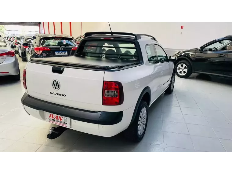 Volkswagen Saveiro Branco 7