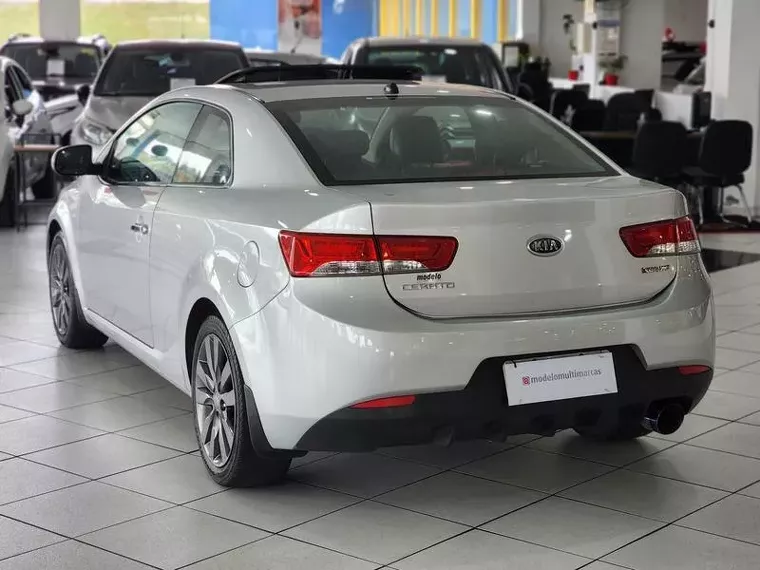 KIA Cerato Prata 5