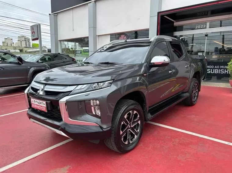 Mitsubishi L200 Triton Cinza 14