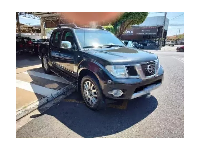 Nissan Frontier Preto 7