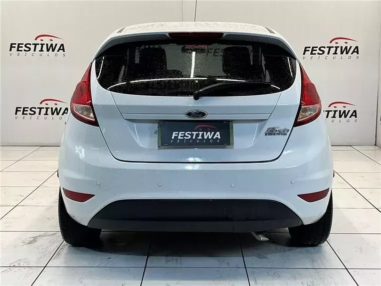 Ford Fiesta Branco 5