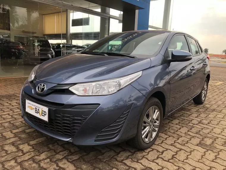 Toyota Yaris Azul 1