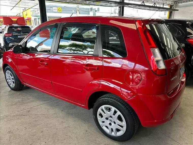 Ford Fiesta Vermelho 4