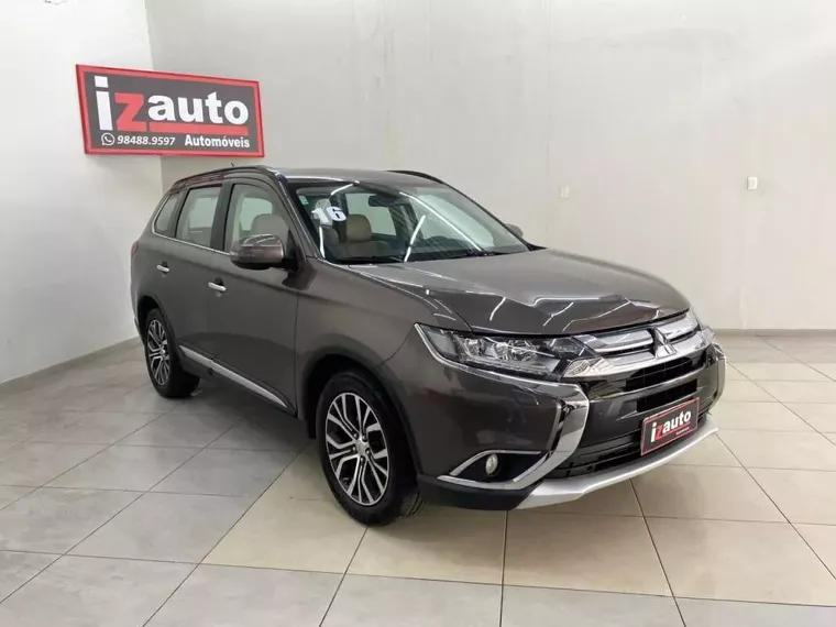 Mitsubishi Outlander Marrom 1