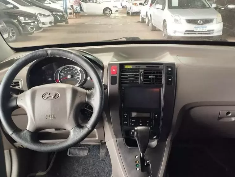 Hyundai Tucson Prata 3