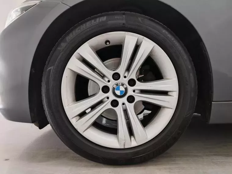 BMW 320i Cinza 7