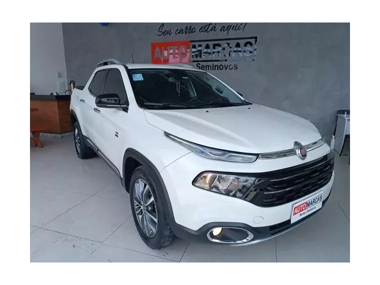 Fiat Toro Branco 2