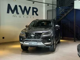 Toyota Hilux SW4