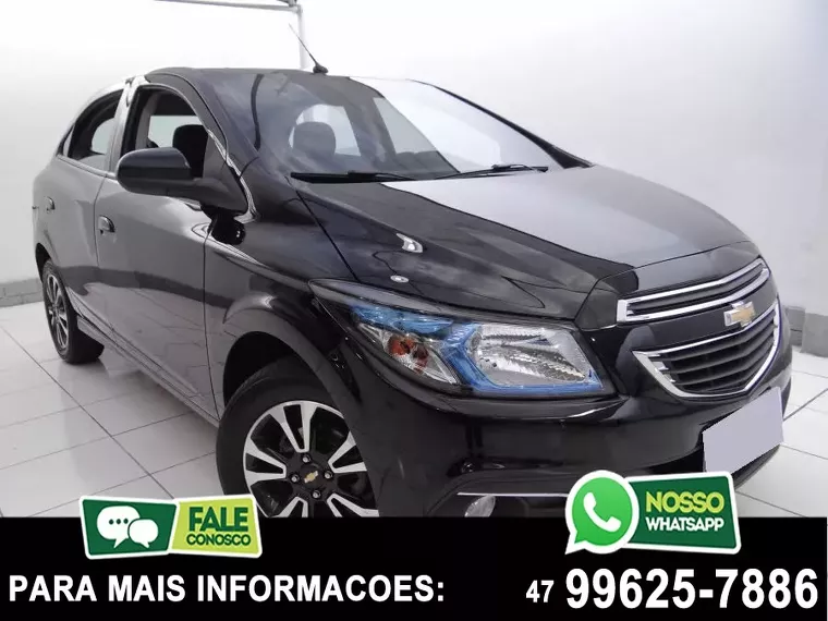 Chevrolet Onix Preto 2