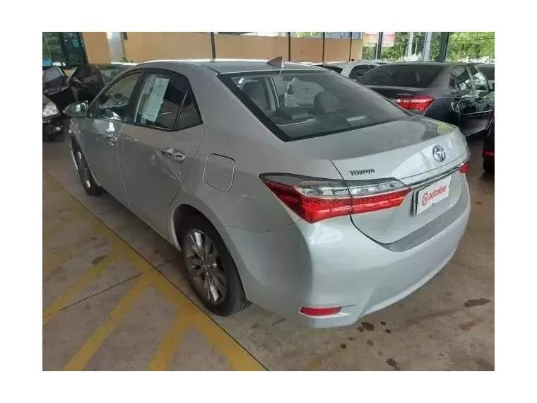 Toyota Corolla Prata 8