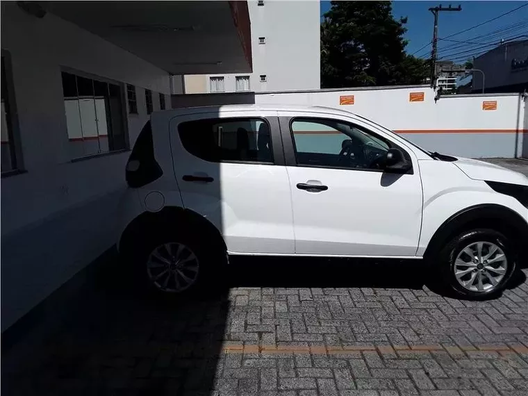 Fiat Mobi Branco 11