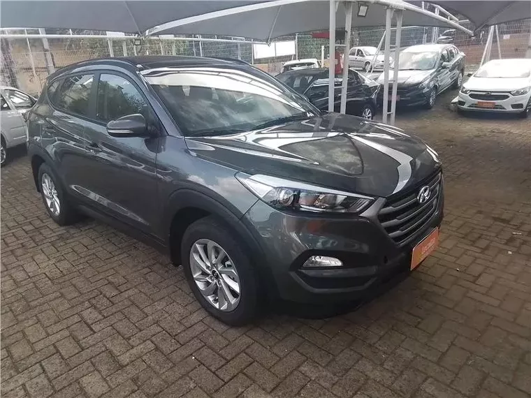 Hyundai Tucson Cinza 3