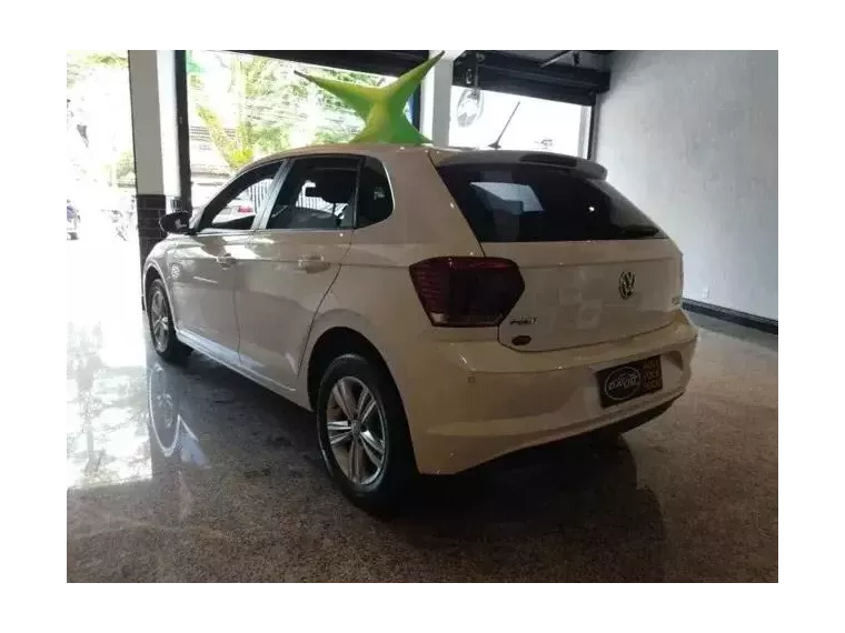 Volkswagen Polo Hatch Branco 5