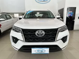 Toyota Hilux SW4