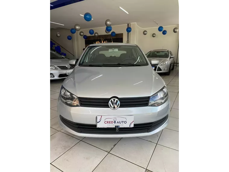 Volkswagen Gol Prata 1