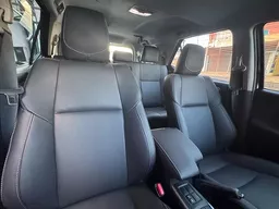 Toyota Hilux SW4