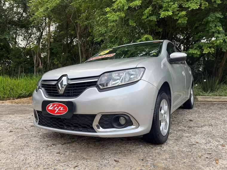 Renault Sandero Prata 10