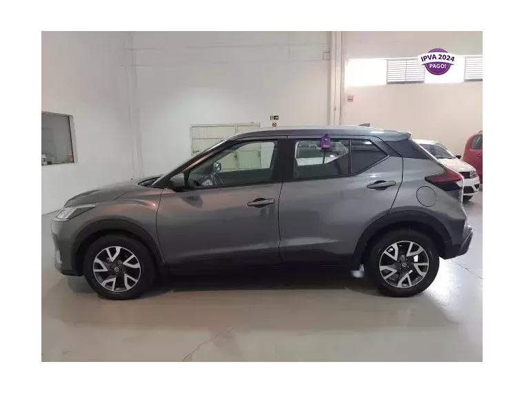 Nissan Kicks Cinza 4