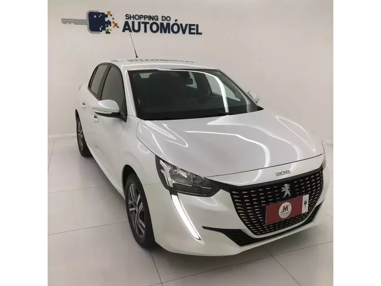 Peugeot 208 Branco 11