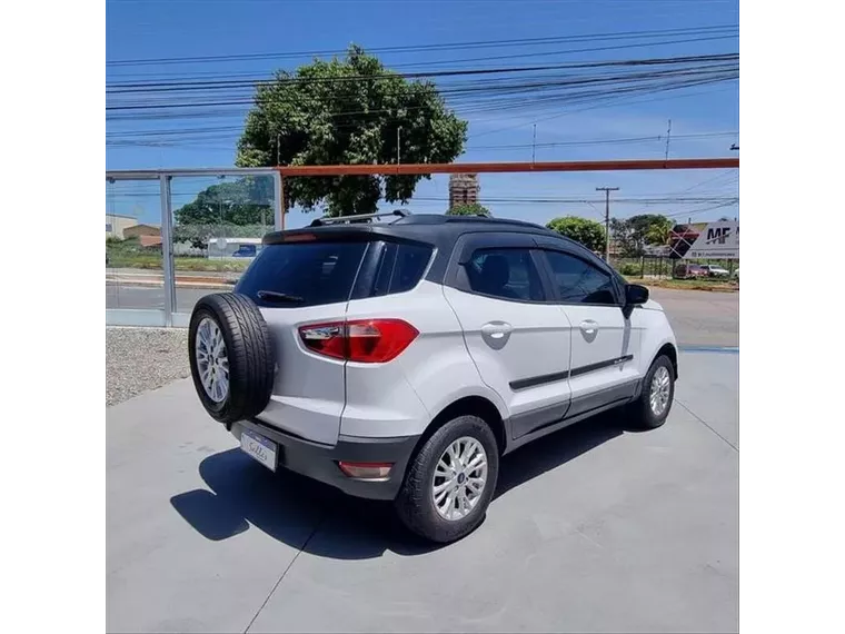 Ford Ecosport Branco 12