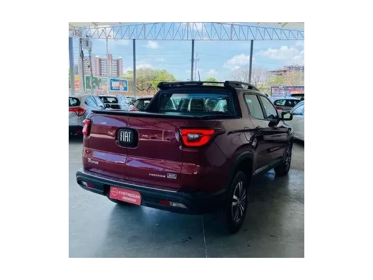 Fiat Toro Vermelho 12