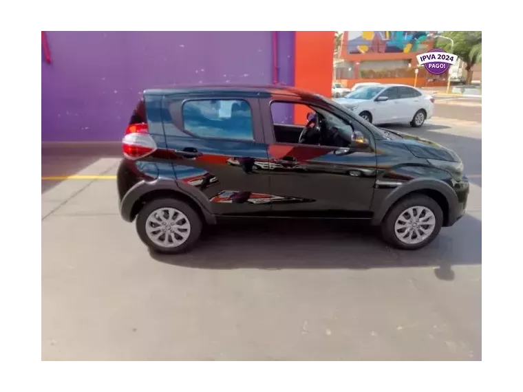 Fiat Mobi Preto 4