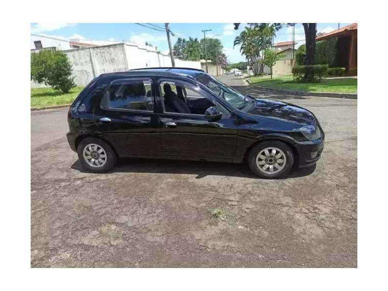 Chevrolet Celta Preto 8