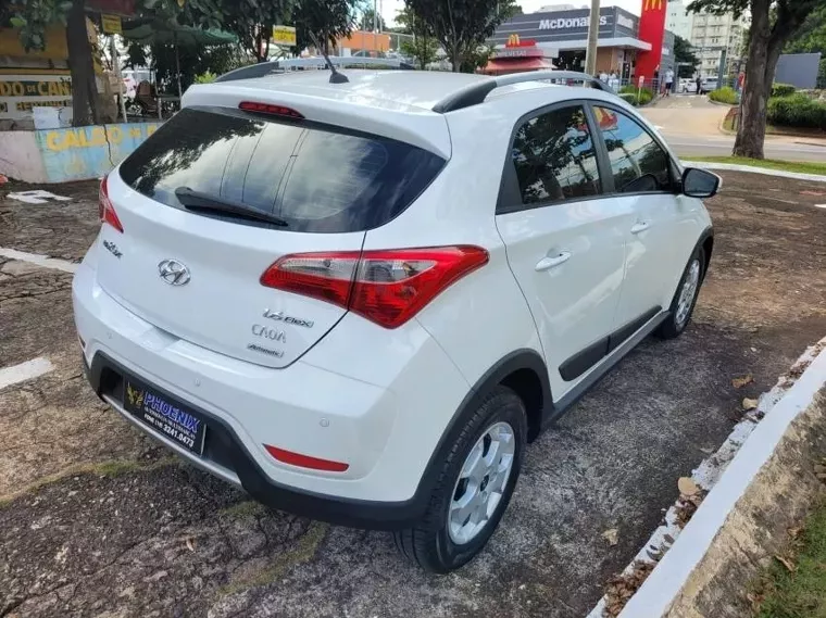 Hyundai HB20X Branco 9