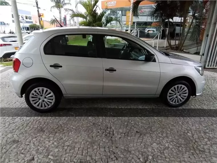 Volkswagen Gol Prata 9