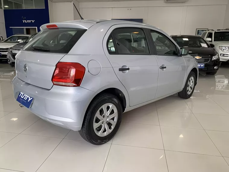 Volkswagen Gol Prata 8