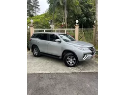 Toyota Hilux SW4