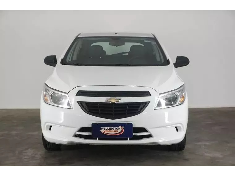 Chevrolet Onix Branco 7