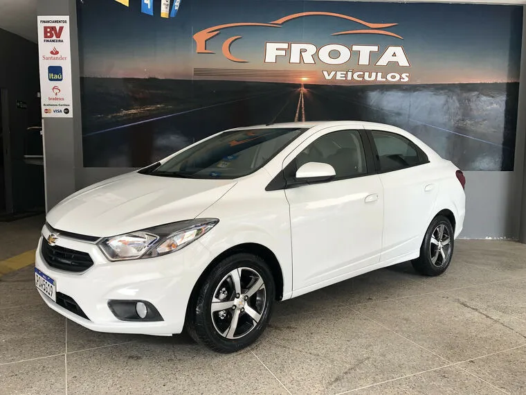 Chevrolet Prisma Branco 8