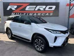 Toyota Hilux SW4