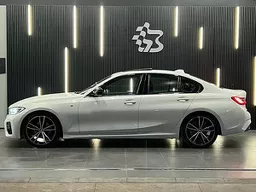 BMW 320i