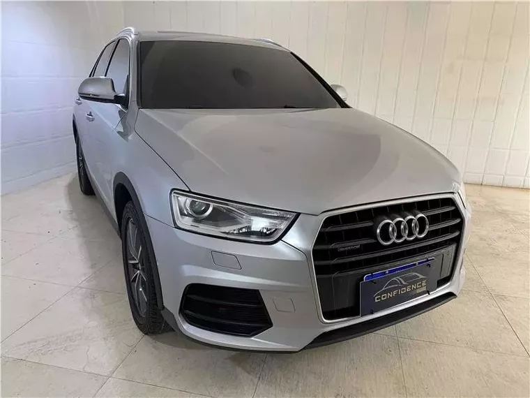 Audi Q3 Prata 1