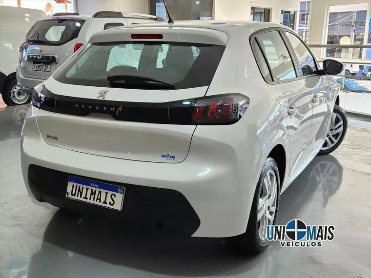 Peugeot 208 Branco 7