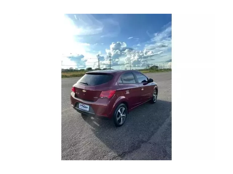 Chevrolet Onix Vermelho 2