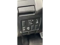 Toyota Hilux SW4