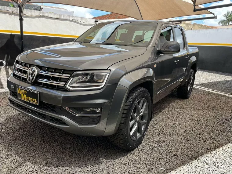 Volkswagen Amarok Cinza 3